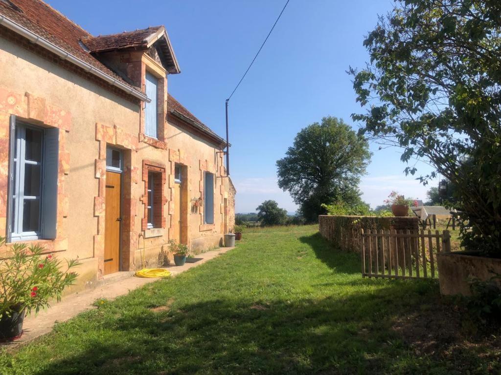 Villa Le Tarde - Crecerelle à Saint-Désiré Extérieur photo