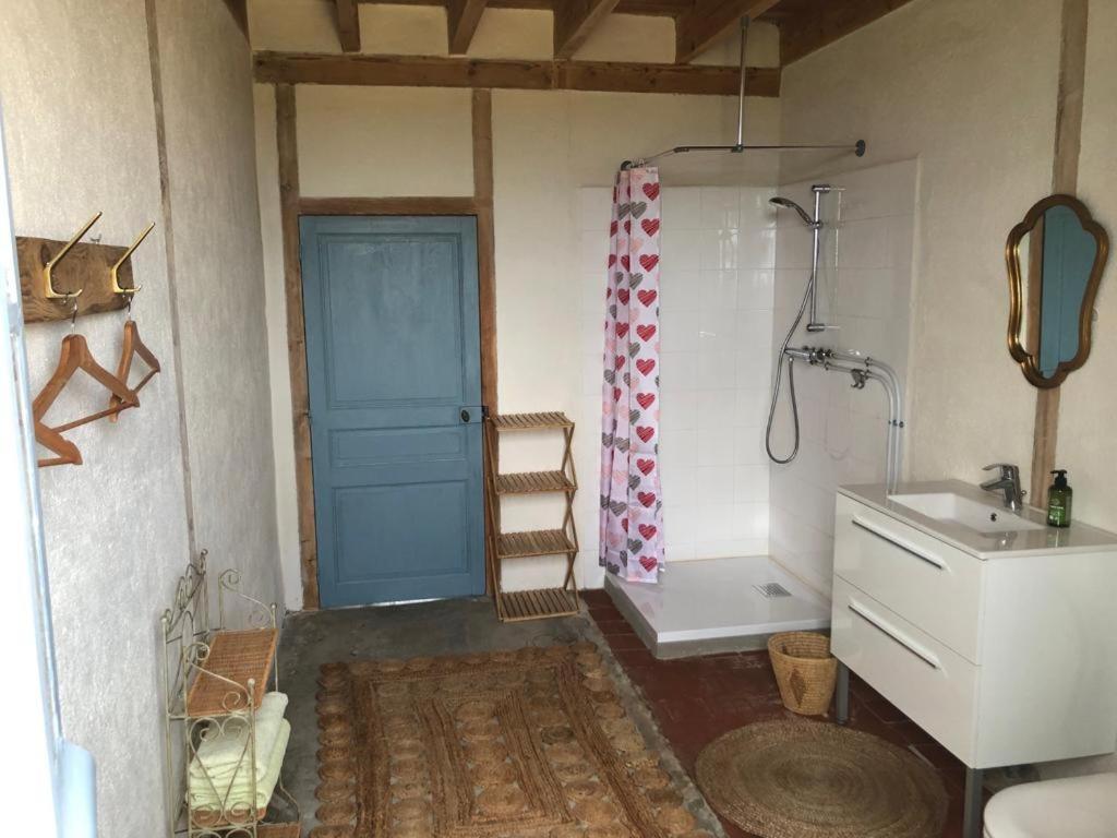 Villa Le Tarde - Crecerelle à Saint-Désiré Extérieur photo